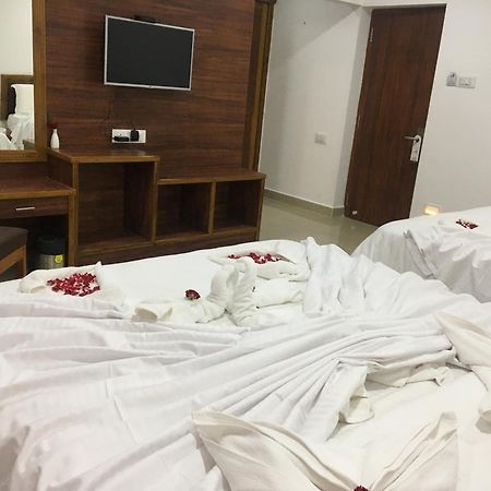 Hotel Agt Park Chennai Esterno foto