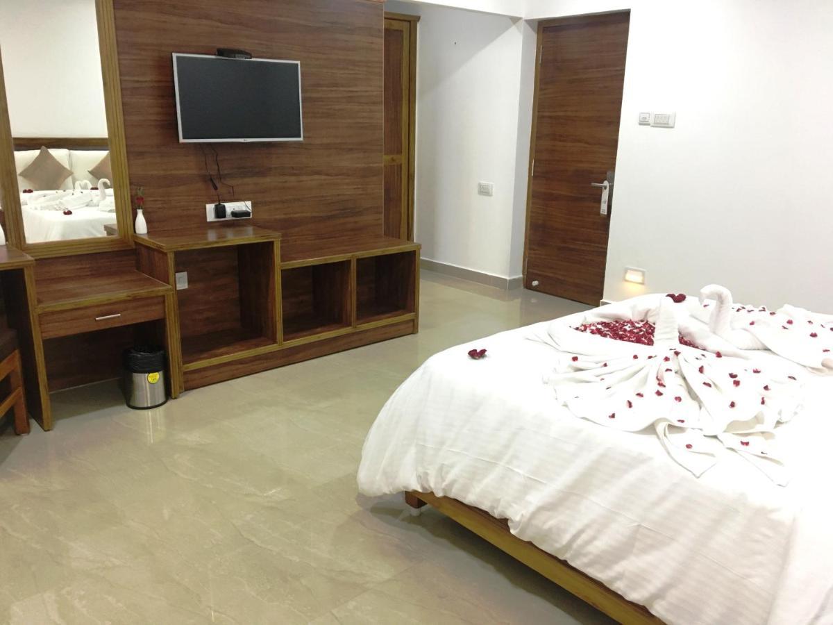 Hotel Agt Park Chennai Esterno foto