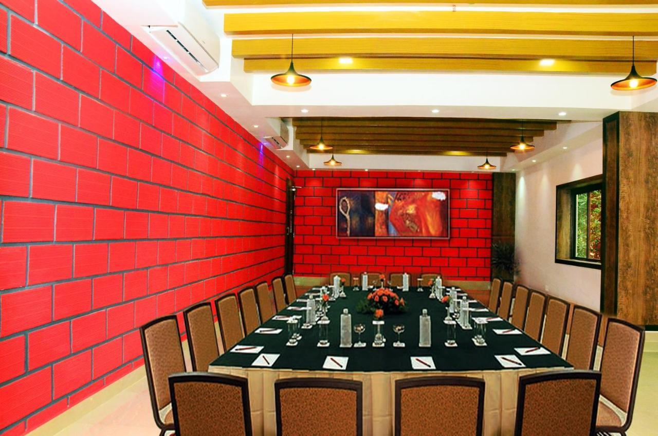 Hotel Agt Park Chennai Esterno foto