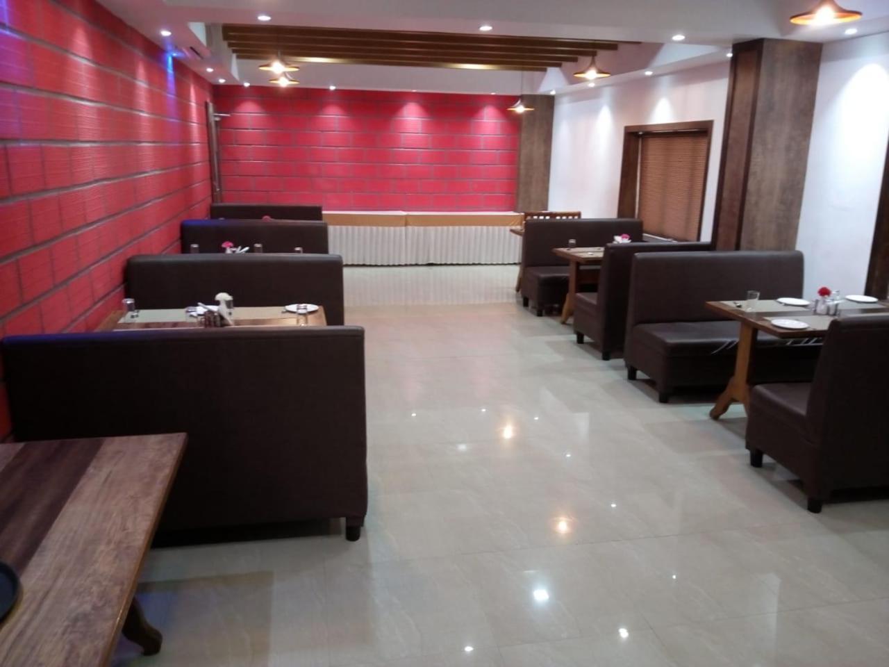 Hotel Agt Park Chennai Esterno foto
