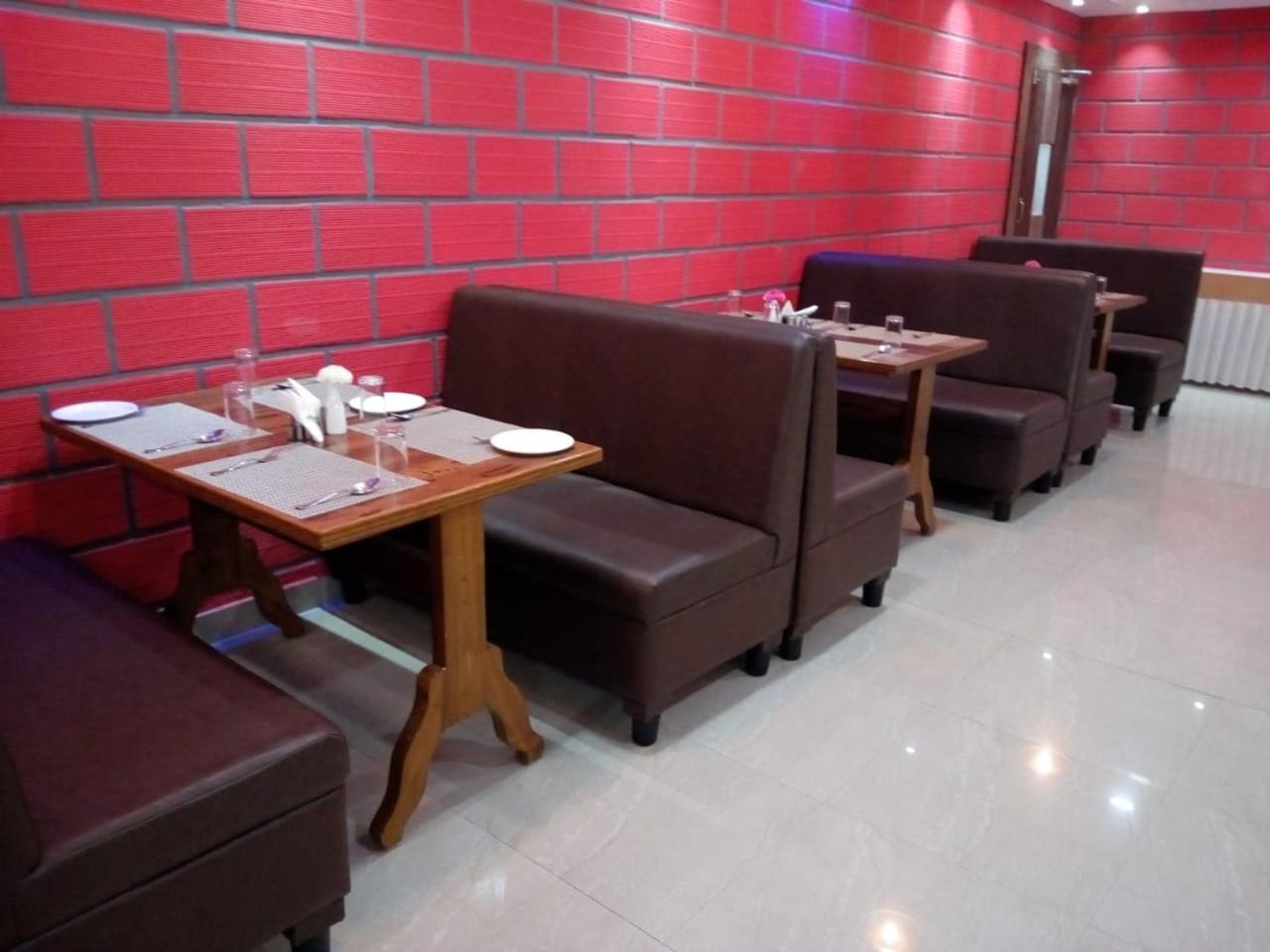 Hotel Agt Park Chennai Esterno foto