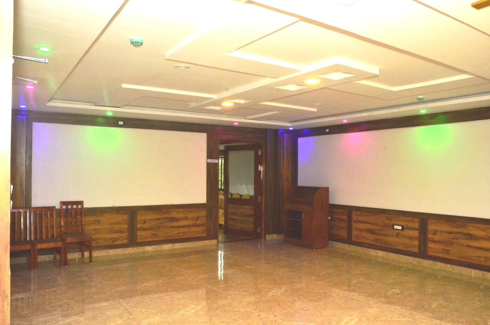 Hotel Agt Park Chennai Esterno foto