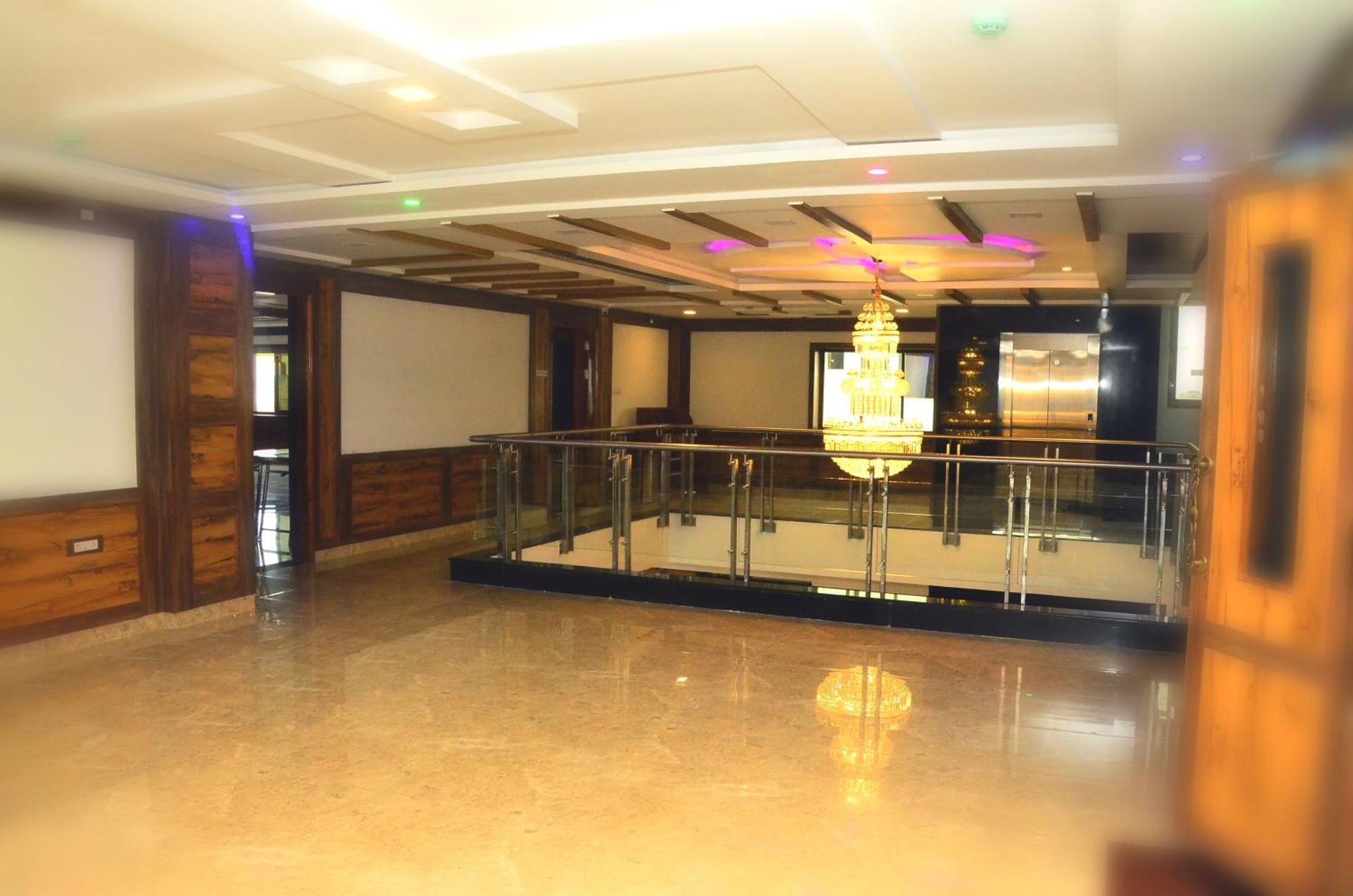 Hotel Agt Park Chennai Esterno foto