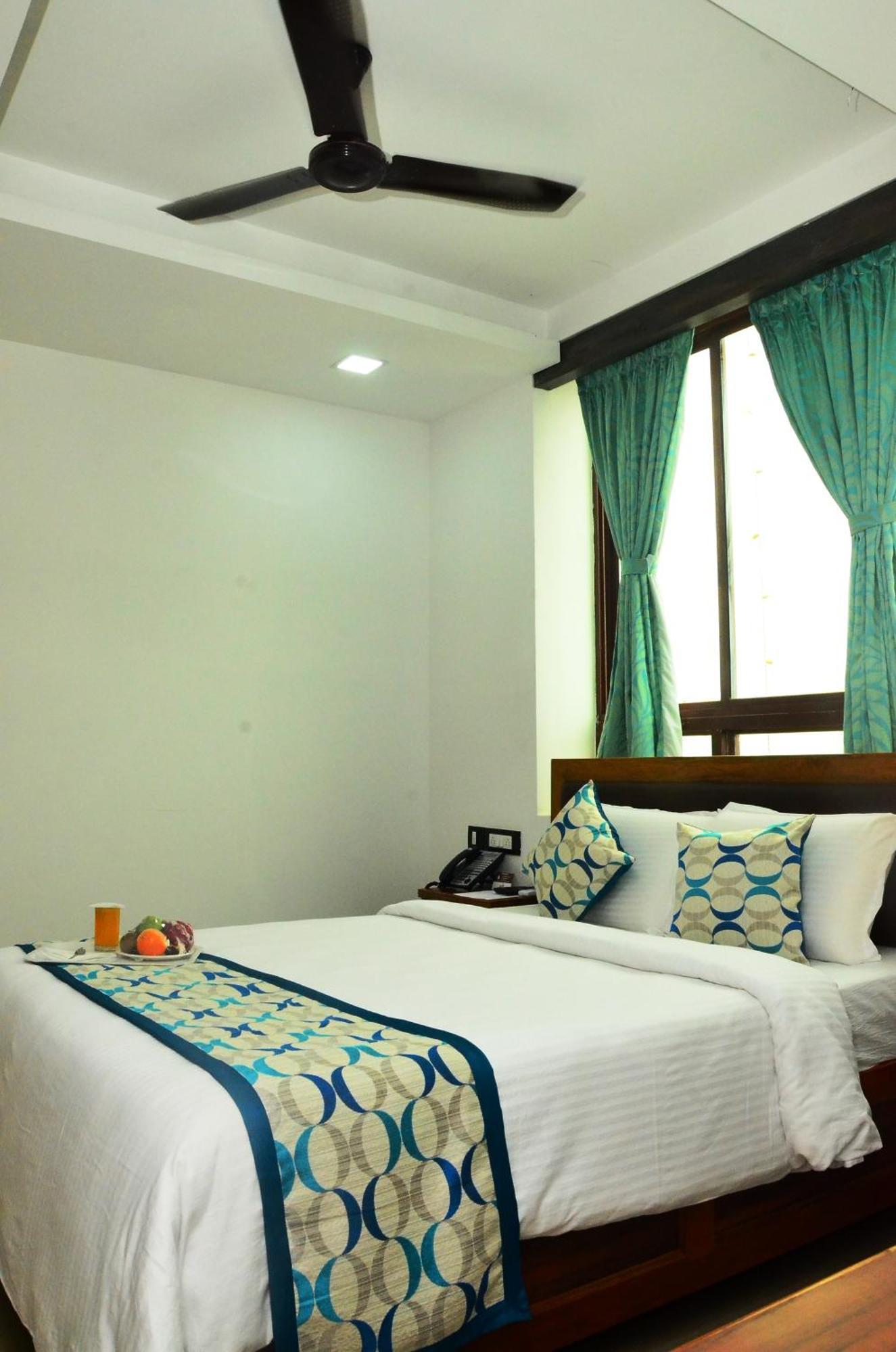 Hotel Agt Park Chennai Esterno foto